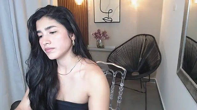 Lia Mar  online show from 02/08/26, 12:14