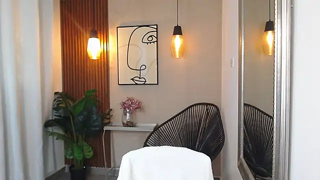 Lia Mar  online show from 04/16/26, 06:30