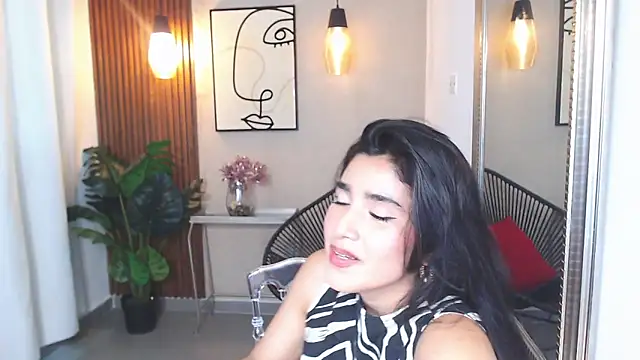 Lia Mar  online show from 04/21/26, 06:14