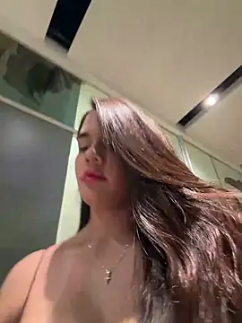 BellaLeclair online show from 03/12/26, 11:53