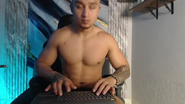 Snapshot of ThiagoBlaze chatting on 06/10/26, 05:25 ThiagoBlaze online show from 06/10/26, 05:25