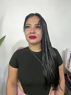 Snapshot of meli__brown chatting on 04/11/26, 05:15 meli brown online show from 04/11/26, 05:15