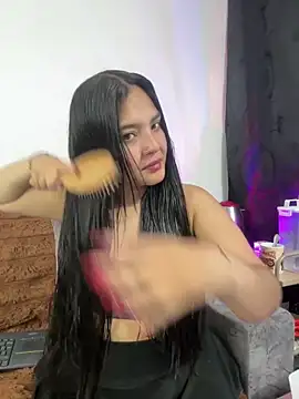 Snapshot of meli__brown chatting on 11/26/25, 02:55 meli brown online show from 11/26/25, 02:55