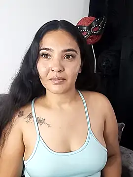 Snapshot of meli__brown chatting on 10/01/25, 03:11 meli brown online show from 10/01/25, 03:11