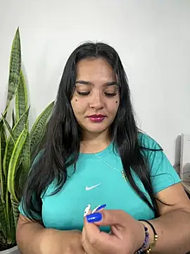 Snapshot of meli__brown chatting on 03/26/26, 04:33 meli brown online show from 03/26/26, 04:33