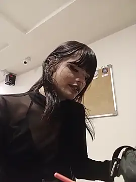 NATASHAA WINZ online show from 05/16/26, 04:33
