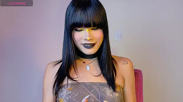 NATASHAA WINZ online show from 10/10/25, 05:52