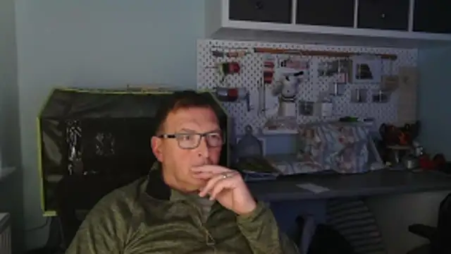 Oorse1966 online show from 11/24/25, 05:02