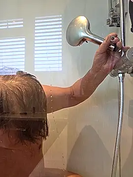 Oorse1966 online show from 11/15/25, 09:57