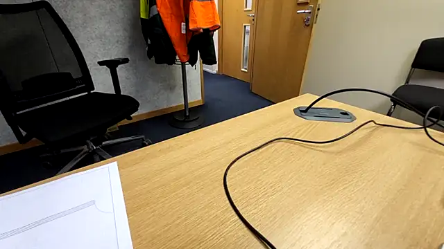 Oorse1966 online show from 10/30/25, 07:17