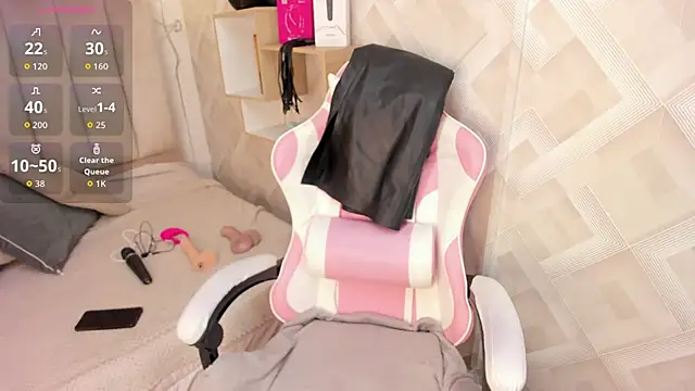 Clhoe Johnson online show from 01/10/26, 12:33