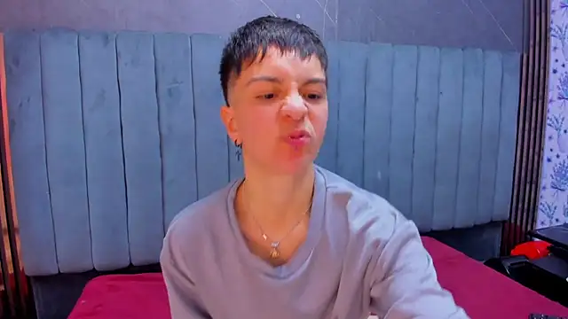  Hannah Hot online show from 02/15/26, 07:51