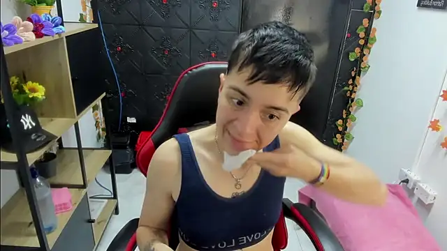  Hannah Hot online show from 03/02/26, 02:45