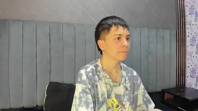  Hannah Hot online show from 12/20/25, 01:41