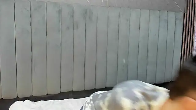  Hannah Hot online show from 01/12/26, 02:18