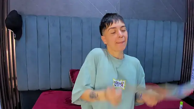  Hannah Hot online show from 02/17/26, 02:31