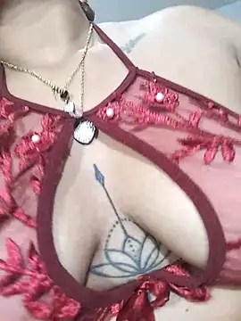 shanell saenz online show from 09/30/25, 10:49