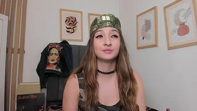 Alice Dickinssonn online show from 12/18/25, 08:45