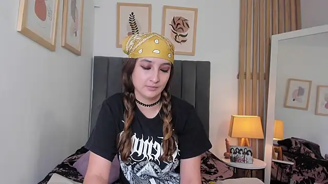 Alice Dickinssonn online show from 02/14/26, 08:42