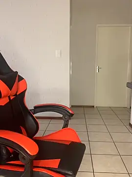 jayjayja19 online show from 11/14/25, 03:37