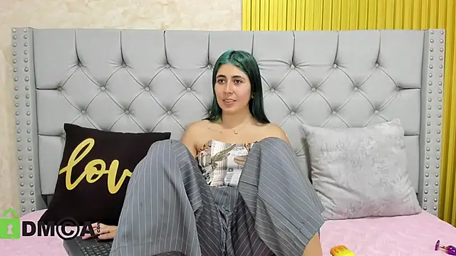 Skarlet 04 online show from 11/26/25, 05:24