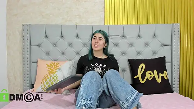 Skarlet 04 online show from 11/29/25, 05:46