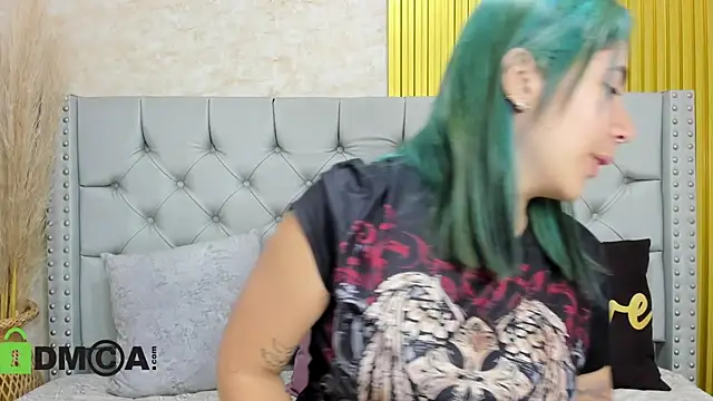 Skarlet 04 online show from 12/16/25, 01:26