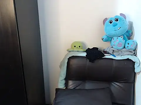 Stormyyy hot online show from 10/21/25, 06:51