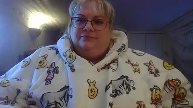 Kinkyhousewife83 online show from 11/20/25, 12:06