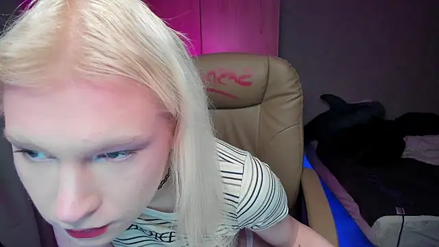 Snapshot of Sasyhk0 chatting on 01/12/26, 06:04 Sasyhk0 online show from 01/12/26, 06:04