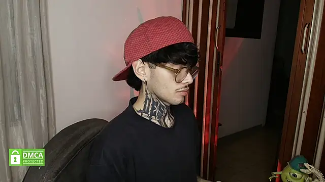 Mihail leroy online show from 01/15/26, 02:04