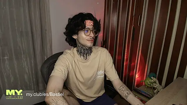 Mihail leroy online show from 04/17/26, 02:25