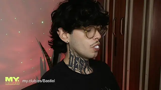 Mihail leroy online show from 03/23/26, 11:59