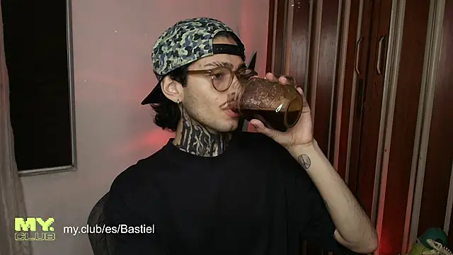 Mihail leroy online show from 04/14/26, 11:32