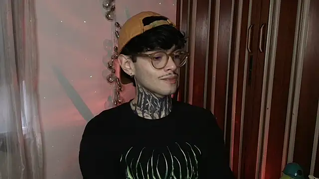 Mihail leroy online show from 12/21/25, 09:37