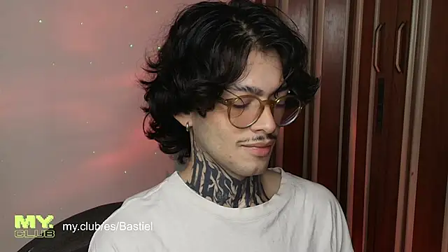 Snapshot of Mihail_leroy chatting on 05/02/26, 12:38 Mihail leroy online show from 05/02/26, 12:38