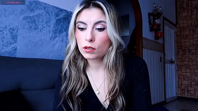 Snapshot of brianna_smoke chatting on 01/14/26, 06:00 brianna smoke online show from 01/14/26, 06:00