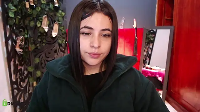 sofi lara28 online show from 02/16/26, 01:32