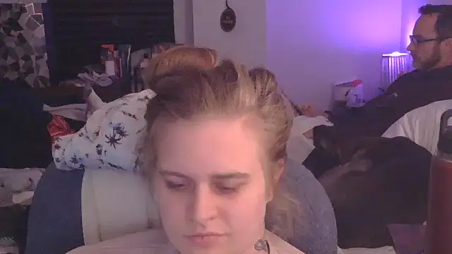 Sexyblonde12344 online show from 10/25/25, 05:13