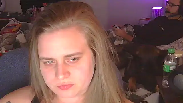 Sexyblonde12344 online show from 11/22/25, 12:54