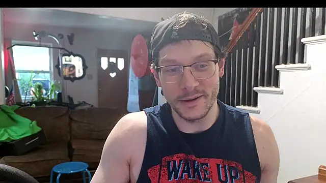Snapshot of MasterDaddyCool chatting on 06/13/26, 03:43 MasterDaddyCool online show from 06/13/26, 03:43