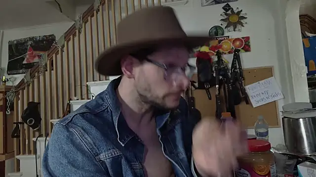 MasterDaddyCool online show from 04/26/26, 07:33