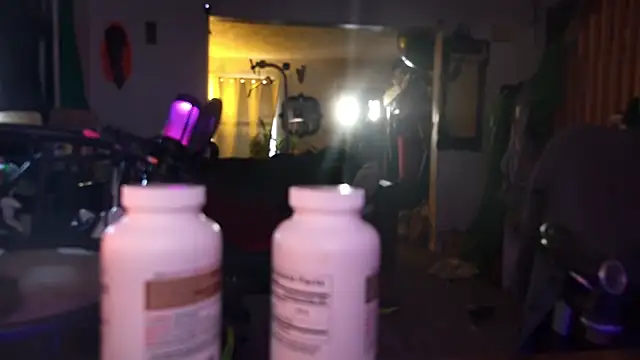 MasterDaddyCool online show from 12/01/25, 01:45