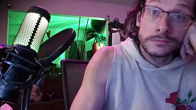 MasterDaddyCool online show from 10/27/25, 04:24