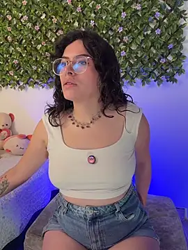 Katheerine online show from 12/21/25, 01:30