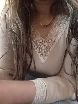 Snapshot of Sweet-arian chatting on 12/17/25, 09:47 Sweet-arian online show from 12/17/25, 09:47