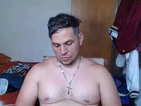 Pillinp01 online show from 06/06/26, 04:56