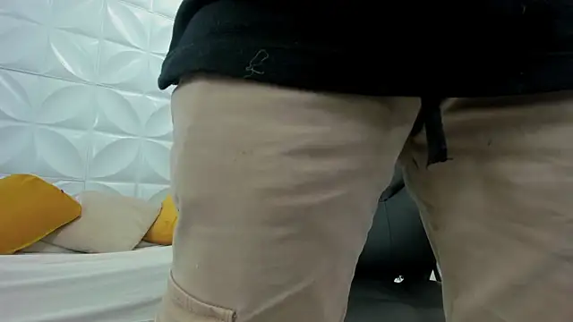 Ricky Owens1 online show from 11/26/25, 08:42