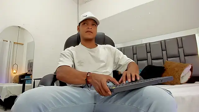 Ricky Owens1 online show from 12/01/25, 08:53