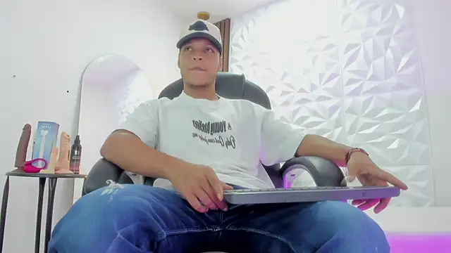 Ricky Owens1 online show from 10/15/25, 02:03